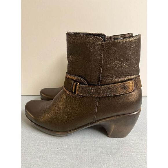 Naot bootie brown/bronze color sz 39 sz 8/8.5 - Picture 2 of 6